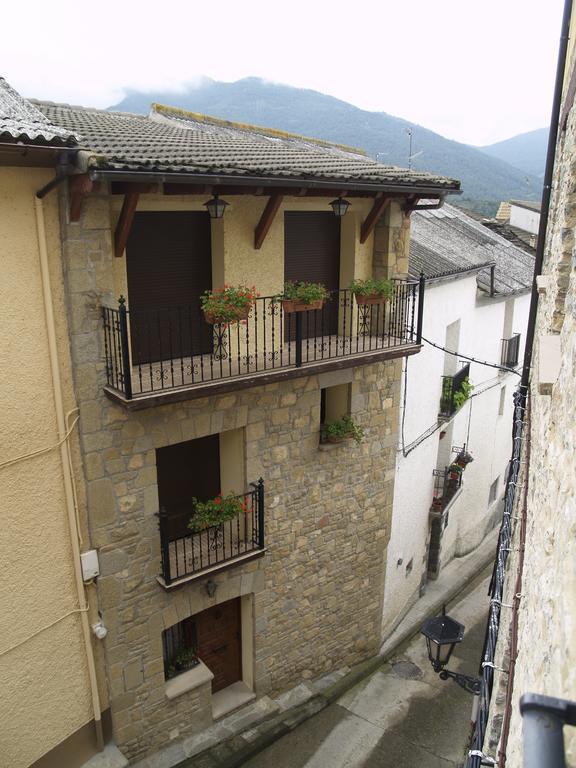 Albergue De Yebra Yebra de Basa エクステリア 写真