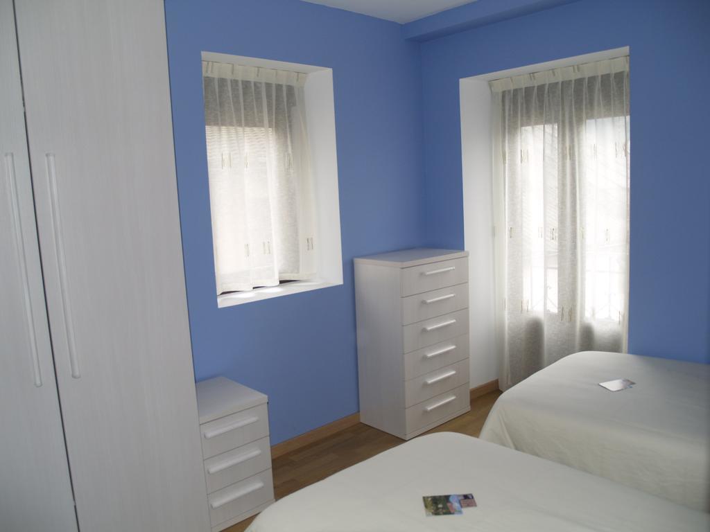 Albergue De Yebra Yebra de Basa 部屋 写真