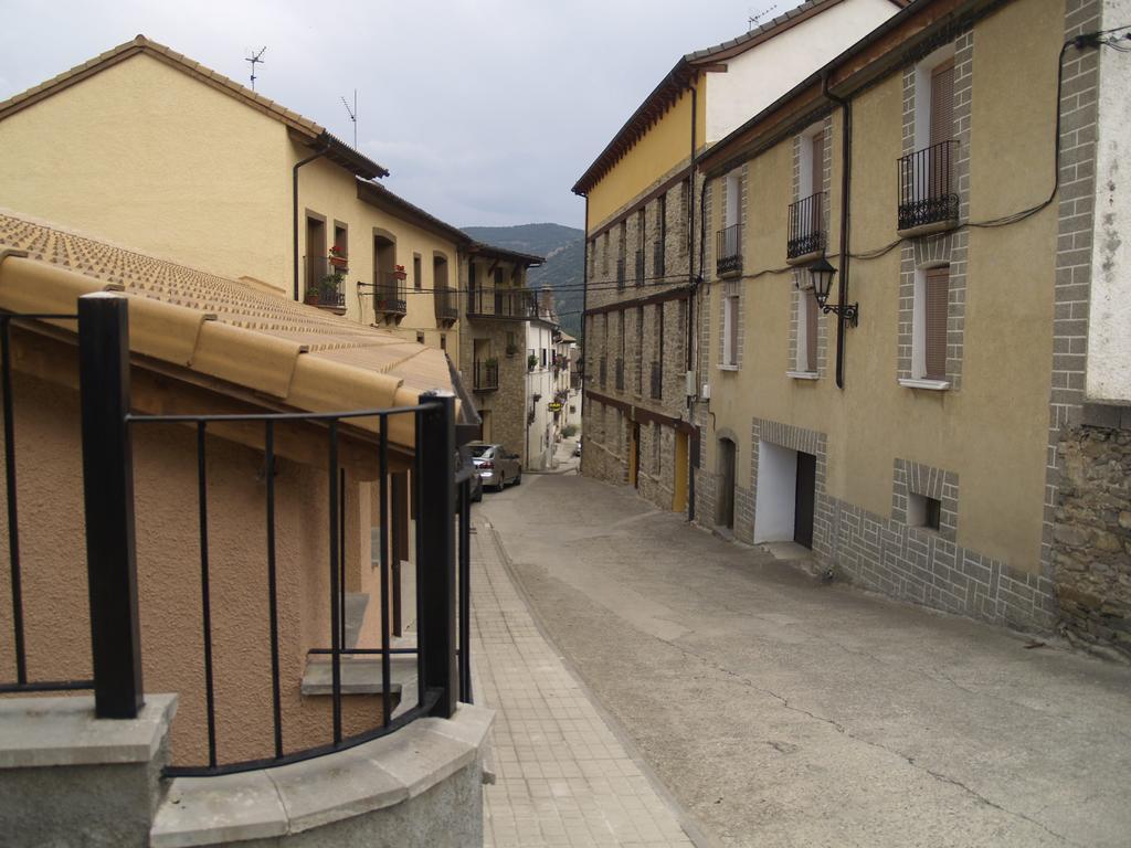 Albergue De Yebra Yebra de Basa エクステリア 写真